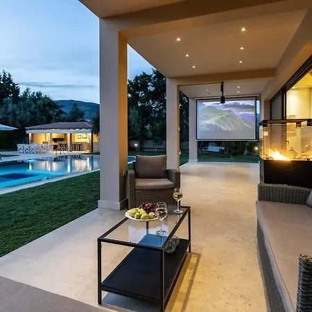 Aphrodite Villa *