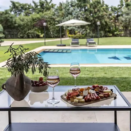 Aphrodite Villa *