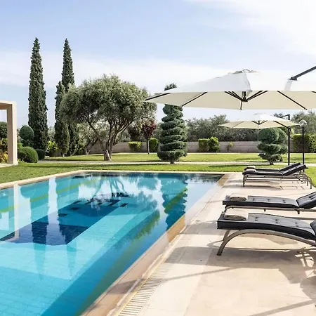 Aphrodite Villa *