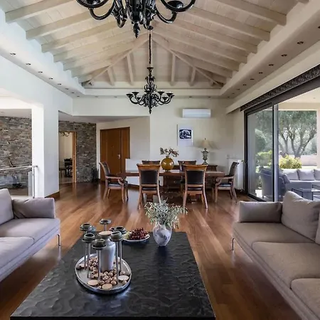 Aphrodite Villa