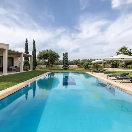 Aphrodite Villa *