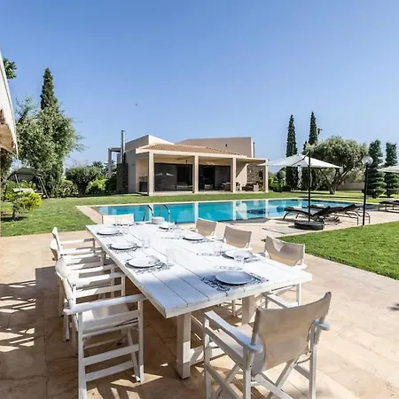 Aphrodite Villa Ájoi Theódori